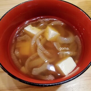 豆腐と玉ねぎのお吸い物